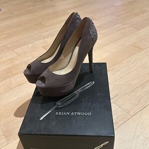 Exquisite Brian Atwood Blayne Peeptoe Platform Pumps